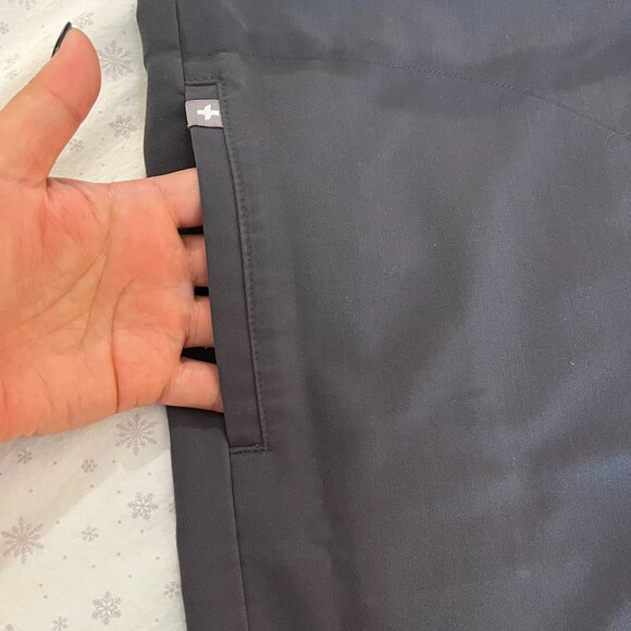 Figs Rafaela Oversized Scrub Top - Picture 4 of 5